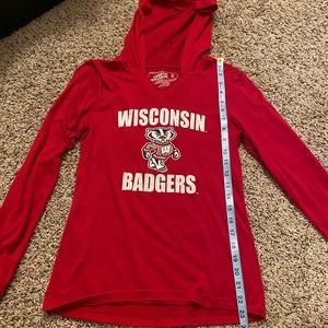 Wisconsin badgers long sleeve pull over